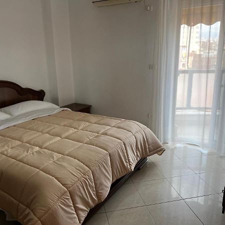 City Central Apartment 2 Tirana Zewnętrze zdjęcie