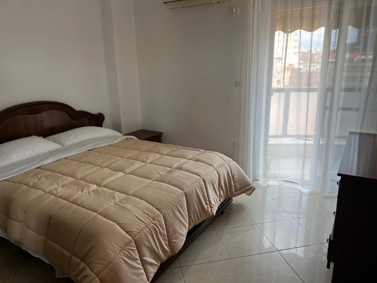 City Central Apartment 2 Tirana Zewnętrze zdjęcie
